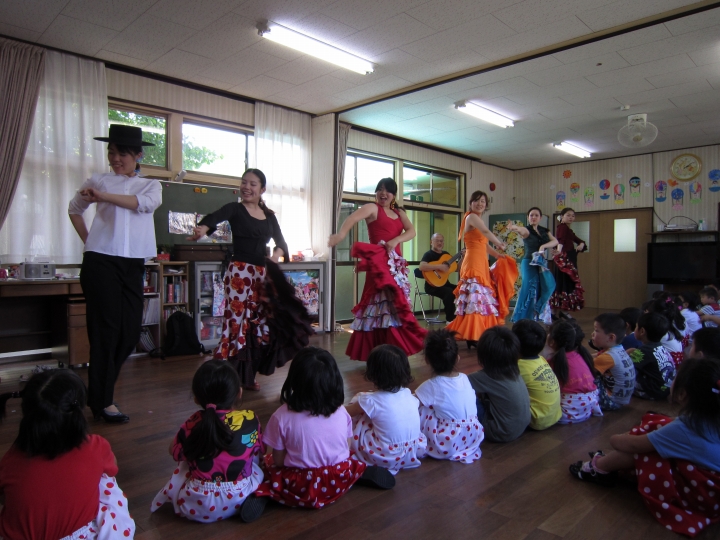 じーーっ、ひたすら、じーーっ(かわいいですね)