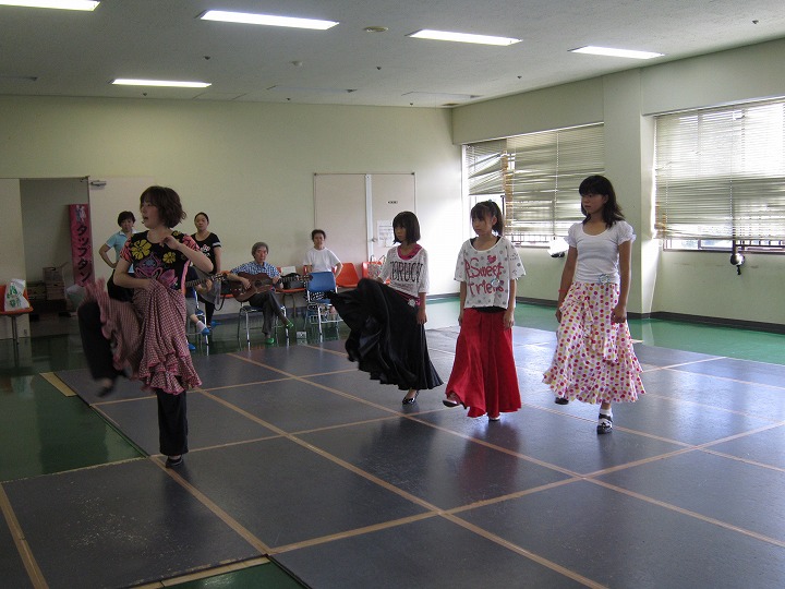なんだ、なんだーっ?何の練習だろう!?