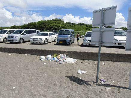 沖ノ島　ゴミポイ捨て