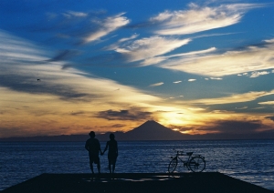 北条海岸の夕景と富士