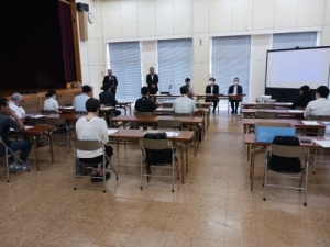 館山商工会議所会頭の挨拶の様子