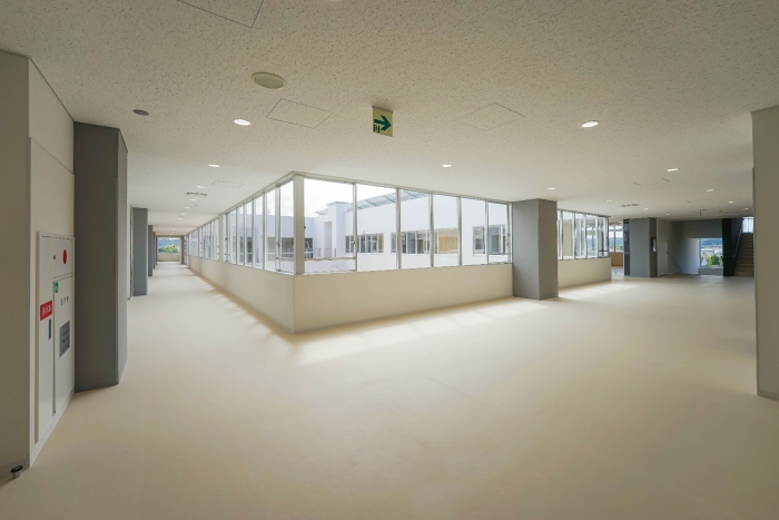 廊下(特別教室側)