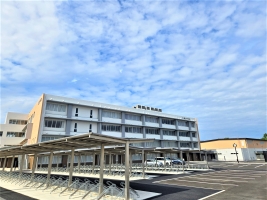 校舎外観